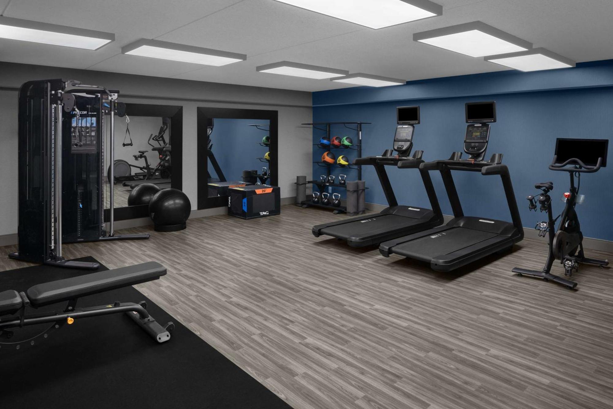 Hampton Inn Cleveland-Downtown Ngoại thất bức ảnh