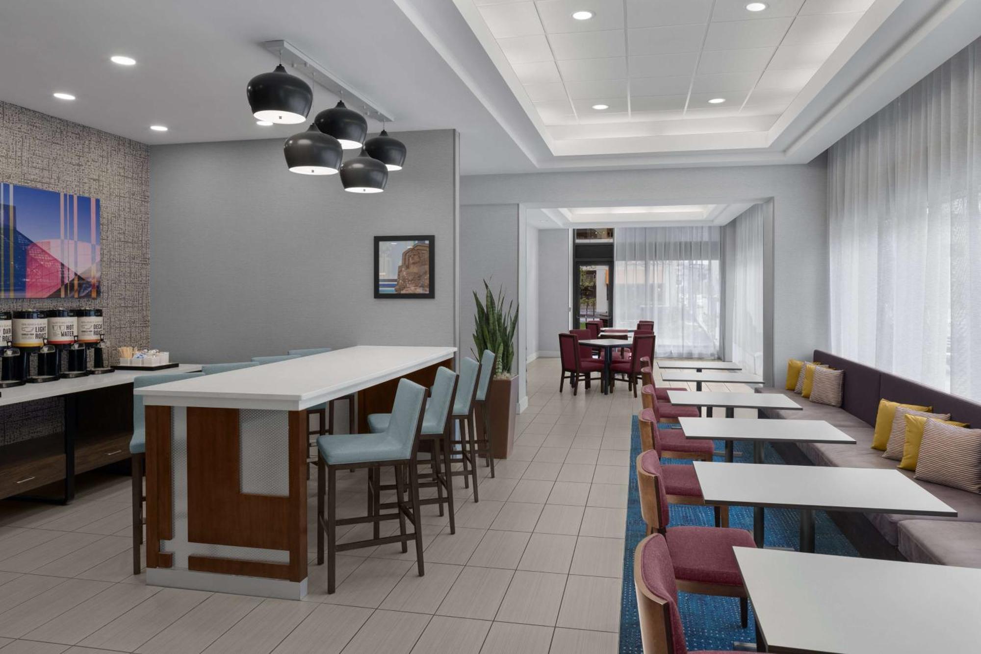 Hampton Inn Cleveland-Downtown Ngoại thất bức ảnh