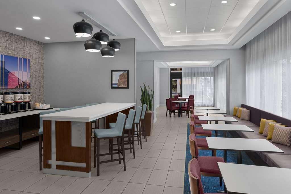 Hampton Inn Cleveland-Downtown Nhà hàng bức ảnh