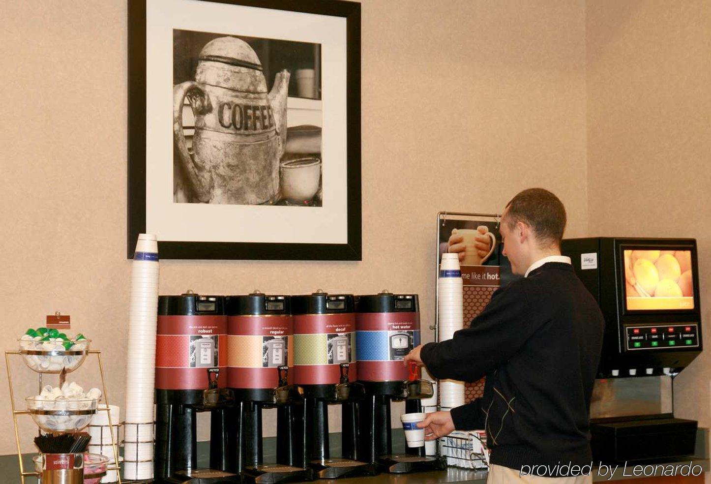 Hampton Inn Cleveland-Downtown Ngoại thất bức ảnh