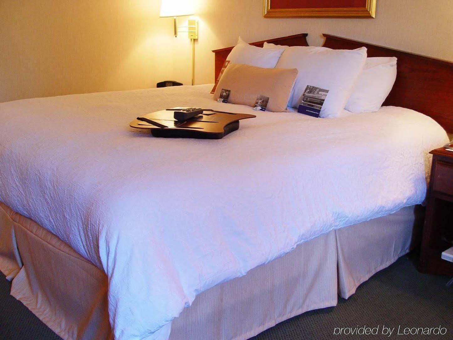 Hampton Inn Cleveland-Downtown Ngoại thất bức ảnh