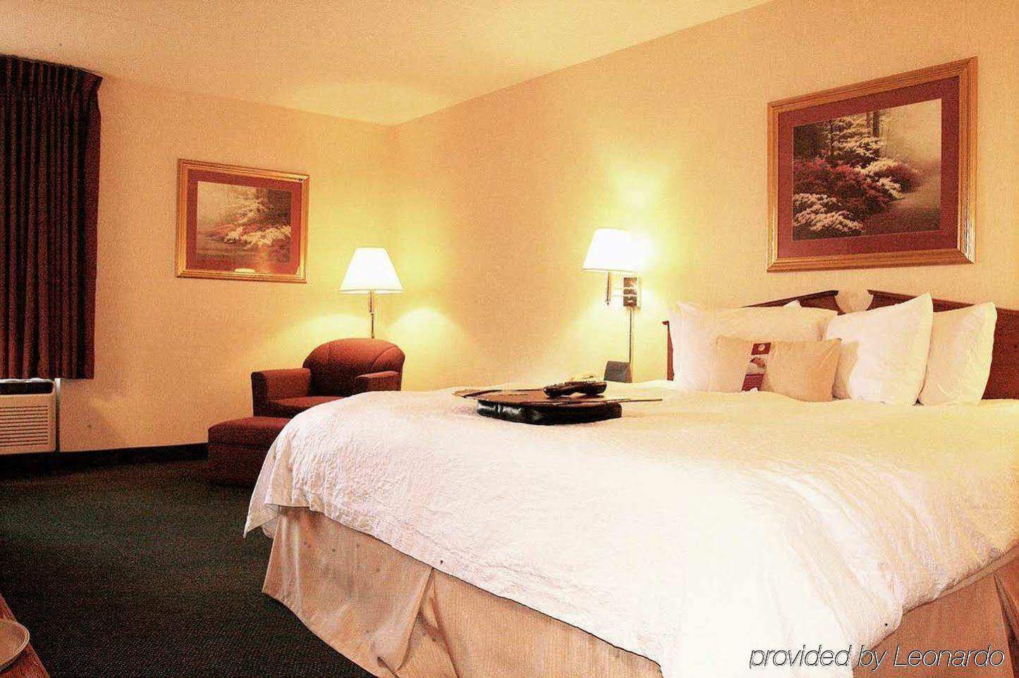 Hampton Inn Cleveland-Downtown Ngoại thất bức ảnh